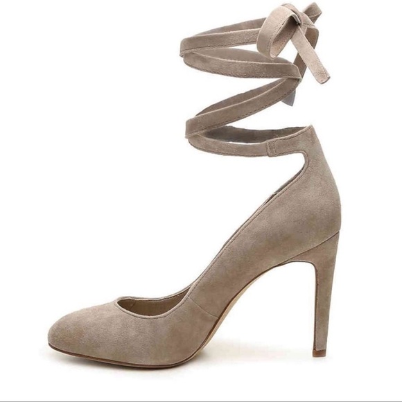 BCBG ELLA Porcini nude / light gray suede leather pumps shoes Sz 10 new - Picture 1 of 9